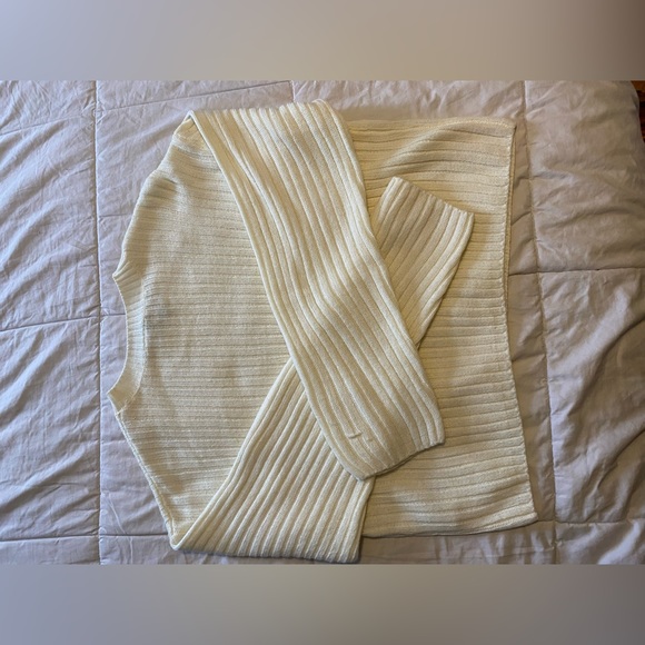 H&M Rib Knit Sweater - Picture 3 of 3